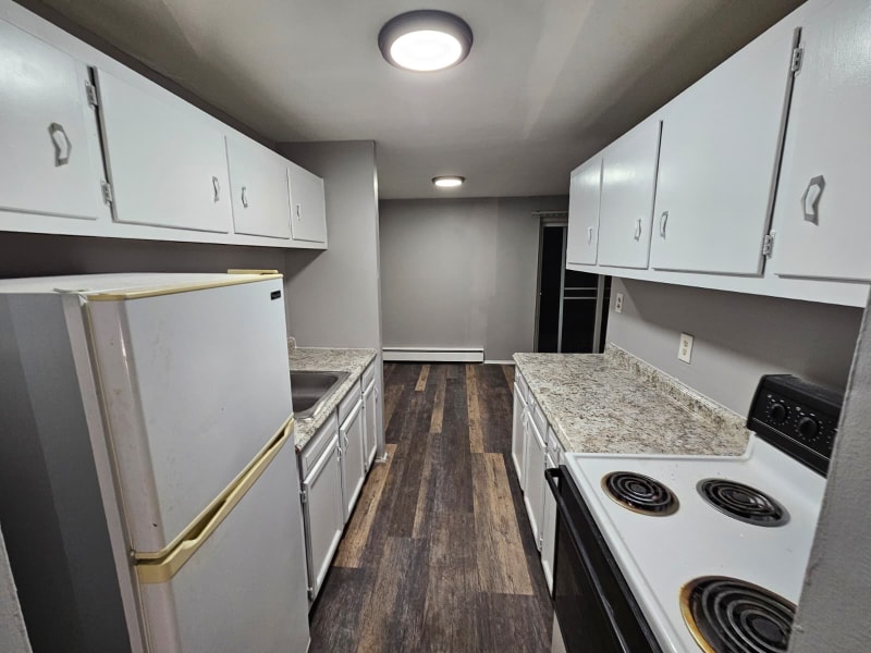 Photo - 13540 Superior Rd (East Cleveland, OH)