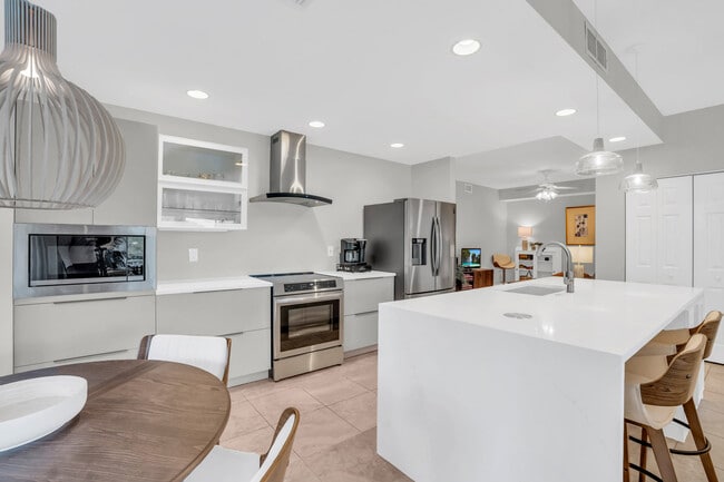 Foto del edificio - 28650 Carriage Home Dr