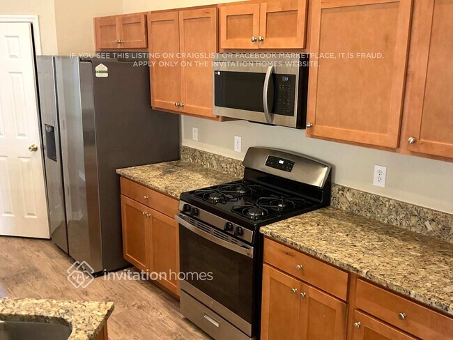 Foto del edificio - 1151 Sophia Blvd