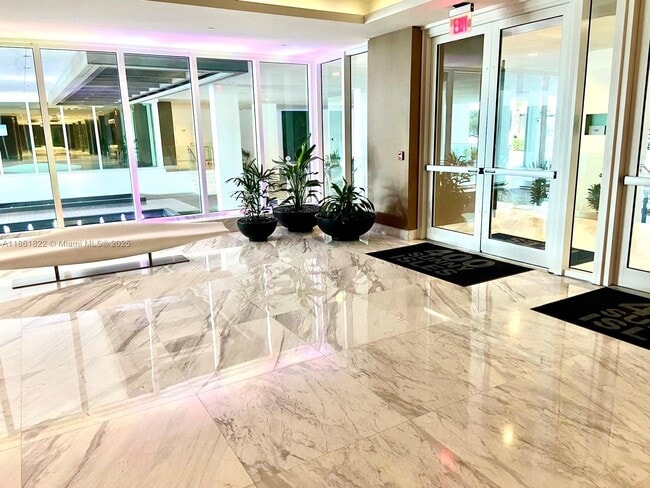 Building Photo - 400 Sunny Isles Blvd