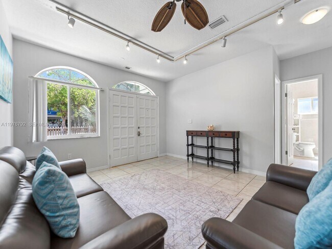 Foto del edificio - 6 SE Marlin Ave