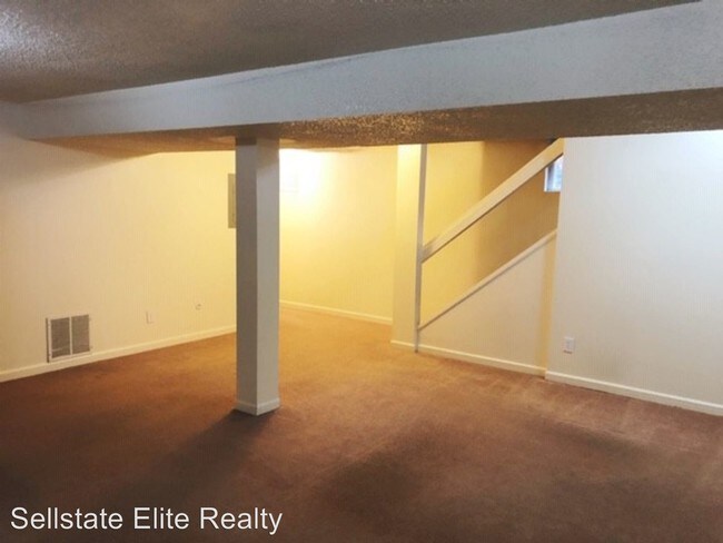 Building Photo - 2528 N Nevada Ave