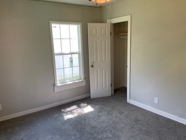 Foto del edificio - 2 Bedroom1 Bathroom Rental Home