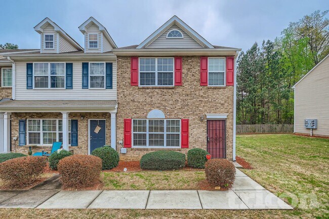 Foto del edificio - 5345 Oakley Commons Blvd