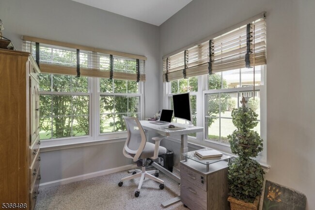 Foto del edificio - 11 Oak Knoll Ln