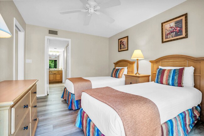 Foto del edificio - 600 Neapolitan Way