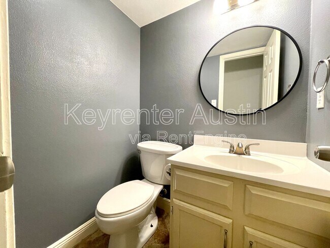 Foto del edificio - 410 Cluck Creek Trail