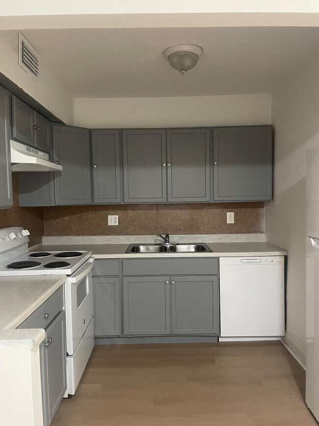 Foto del edificio - 2029 NW 46th Ave