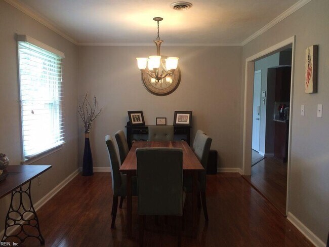Building Photo - 4913 Brandywine Dr