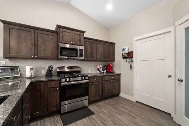 Building Photo - 3620 Rustic Rd