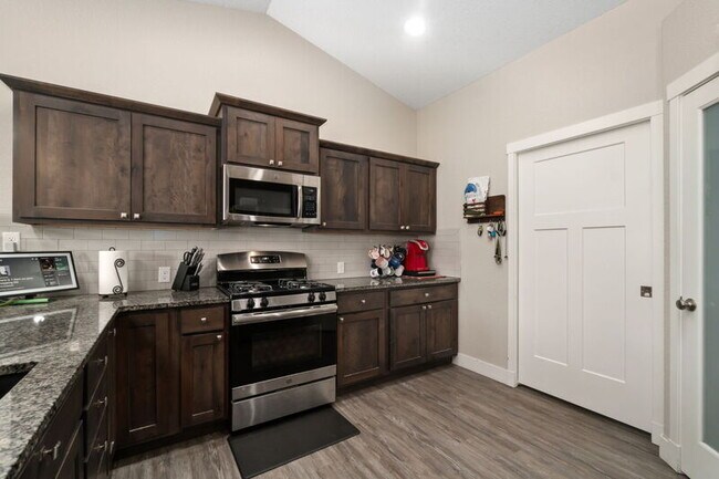 Foto del edificio - 3620 Rustic Rd