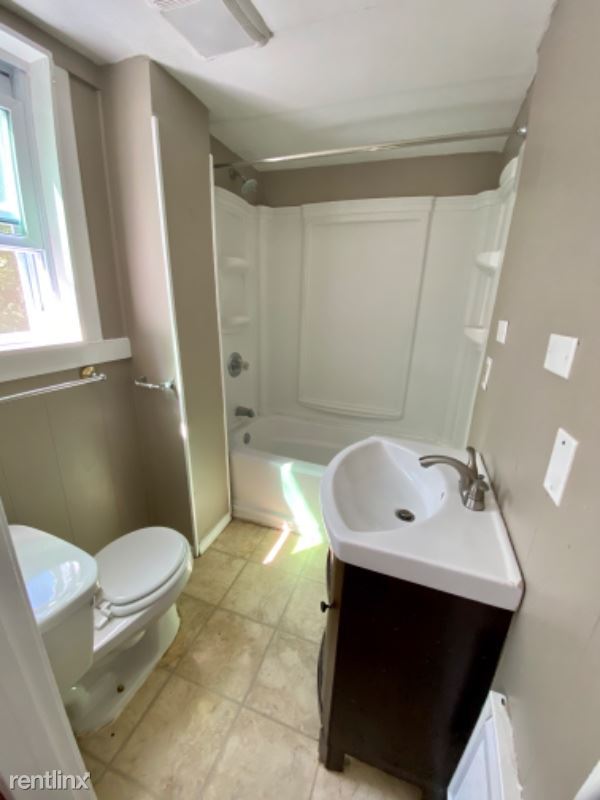 Building Photo - 2 br, 1 bath Apartment - 58 South Avenue