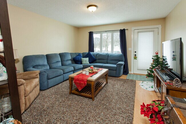 Foto del edificio - Charming 3-Bed Duplex in SE Minneapolis