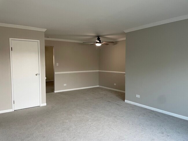 Foto del edificio - 9464 Bay Colony Dr