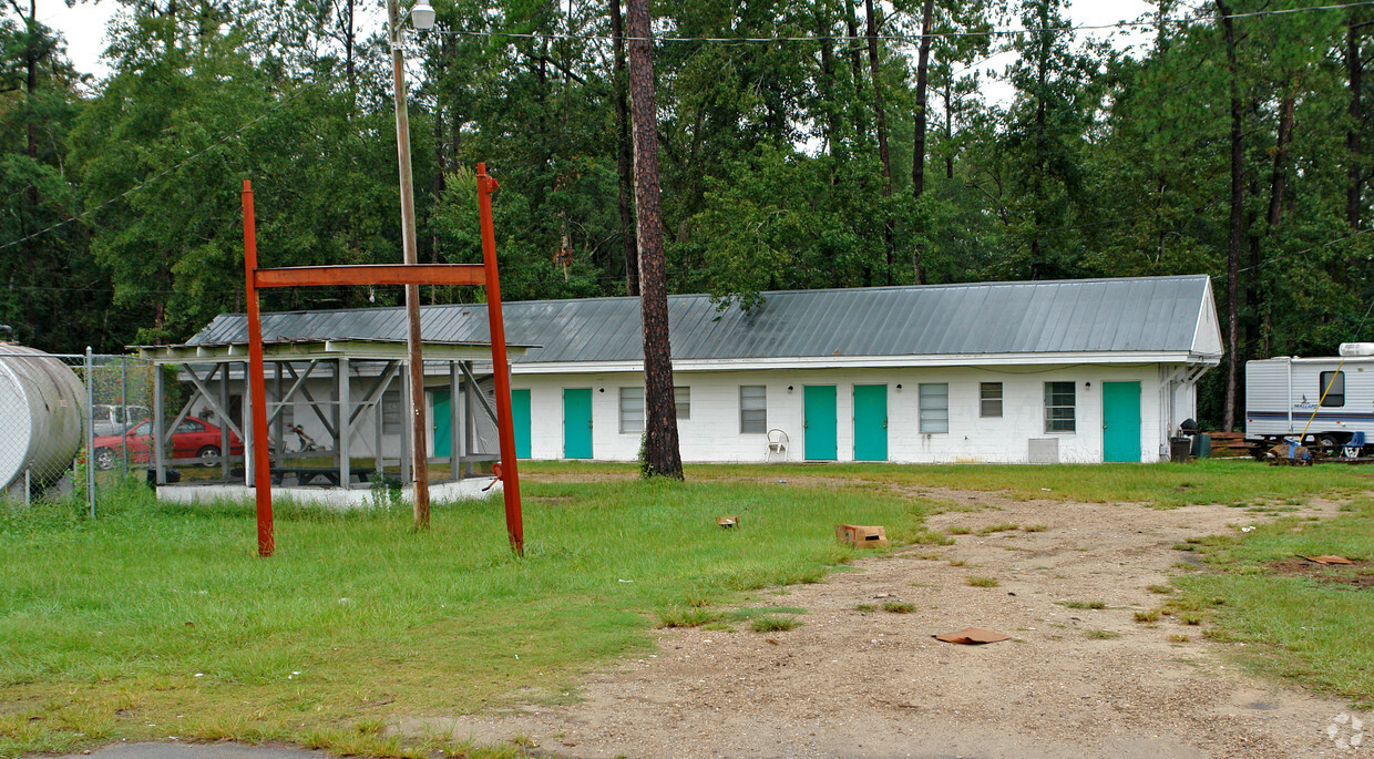 Building Photo - 22400 Blountstown Hwy