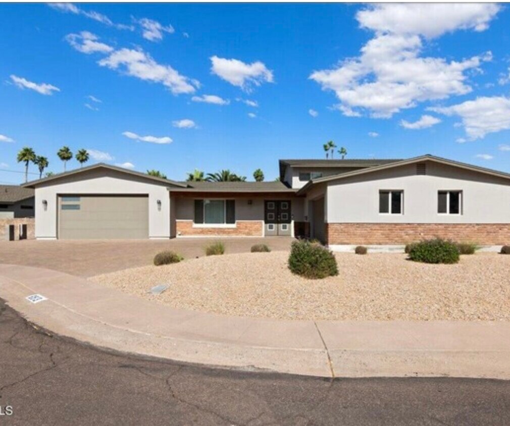 Foto principal - 6513 N 86th Pl