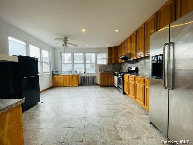Building Photo - 80-31 188th St