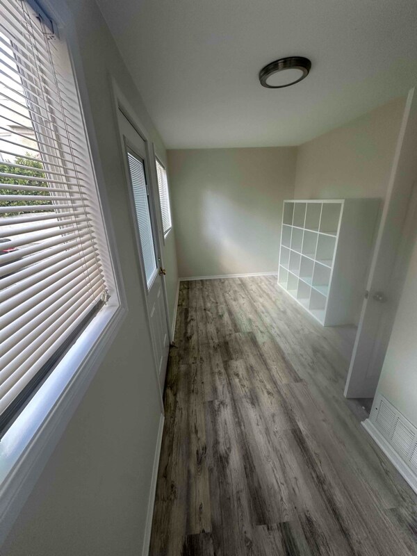 Foto del edificio - 151 N Wilson Ave