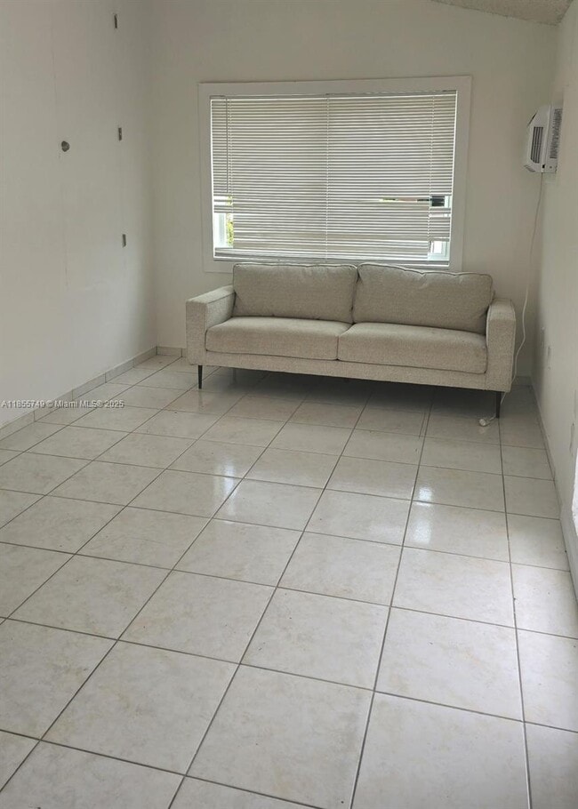 Foto del edificio - 265 W 53rd Terrace