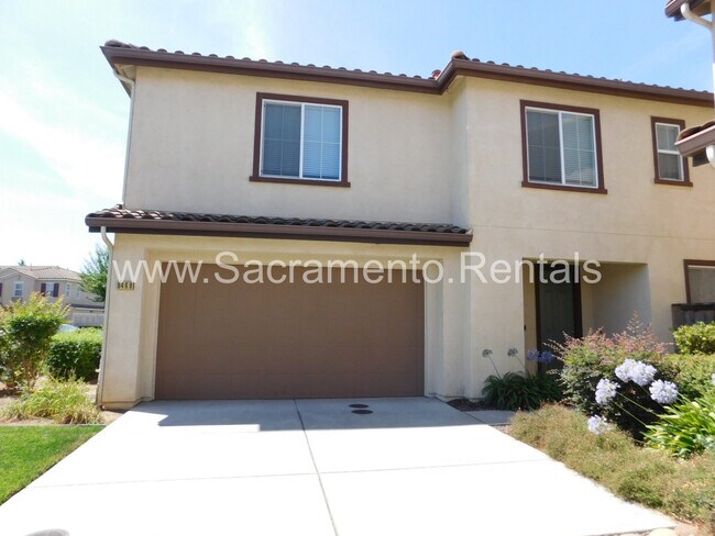 Foto del edificio - Wonderful 3 bd/2.5 ba Elk Grove Home with 2 Car Garage