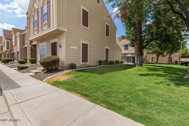 Building Photo - 3320 W McRae Way