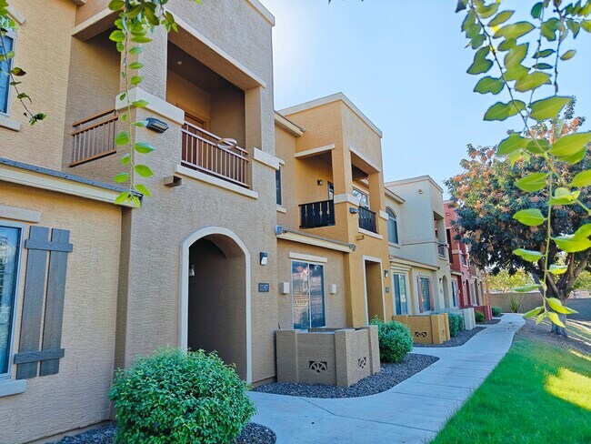Front of property. 2-story townhome. - 900 S 94th St