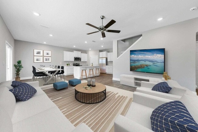 Building Photo - 44 Oak Trees Ln W