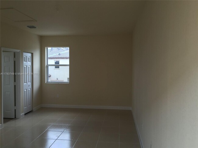 Building Photo - 17091 SW 96th St