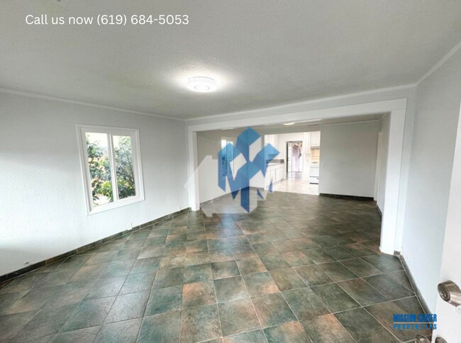 Foto del edificio - 5256-5260 Groveland Drive