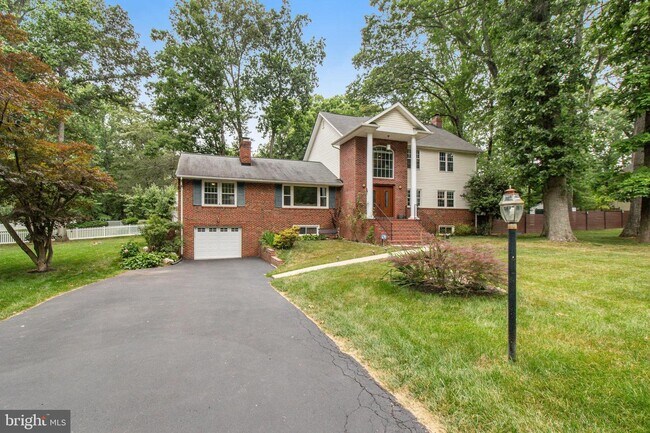 Building Photo - 3530 Laurel Leaf Ln