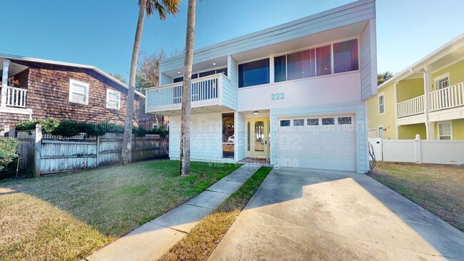 Building Photo - 222 7th St