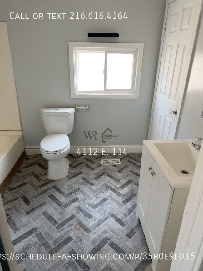 Foto del edificio - 4112 E. 114-