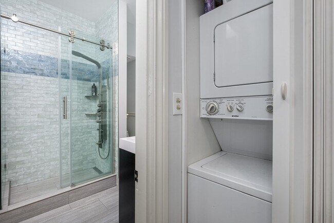 Foto del edificio - 15 Davis Ave