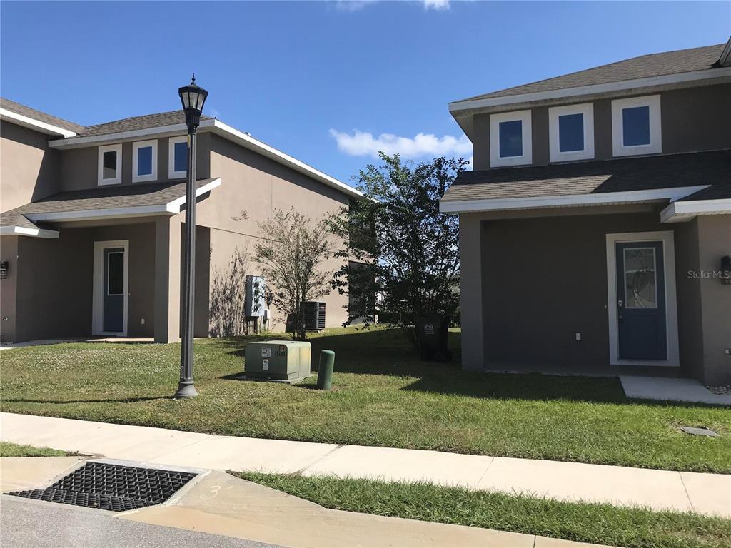 2015 Lunn Landings Dr, Lakeland, FL 33811 Townhome Rentals in