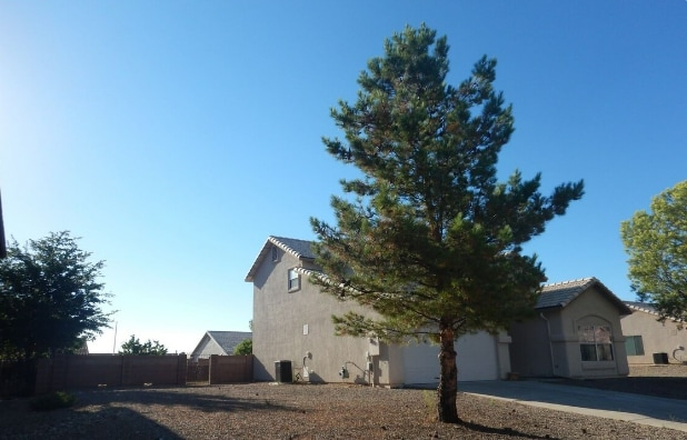 Building Photo - 2173 Santa Fe Trl