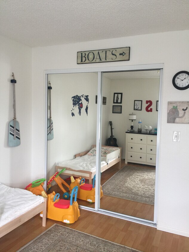 Foto principal - 1249 W 223rd St