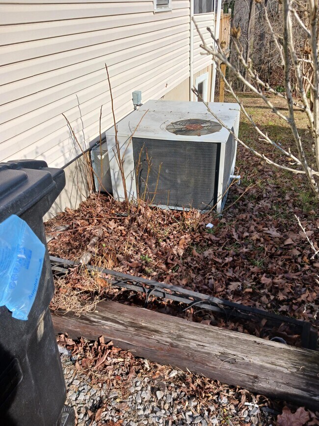 Foto del edificio - 216 Charlotte Ave