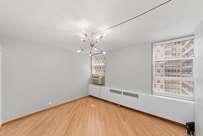 Foto del edificio - 3950 N Lake Shore Dr