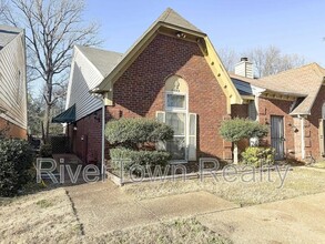Building Photo - 3693 Hyacinth Dr