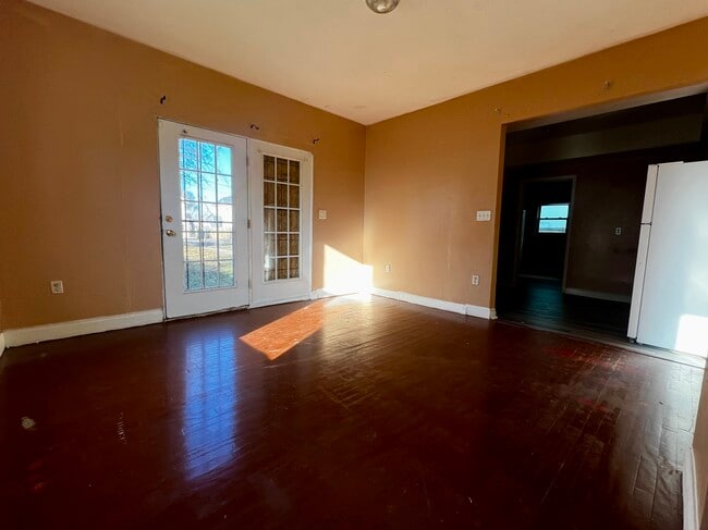 Foto del edificio - 914 Bullitt Ave SE