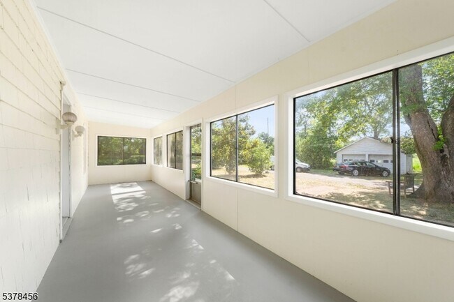 Foto del edificio - 289 Bennetts Ln