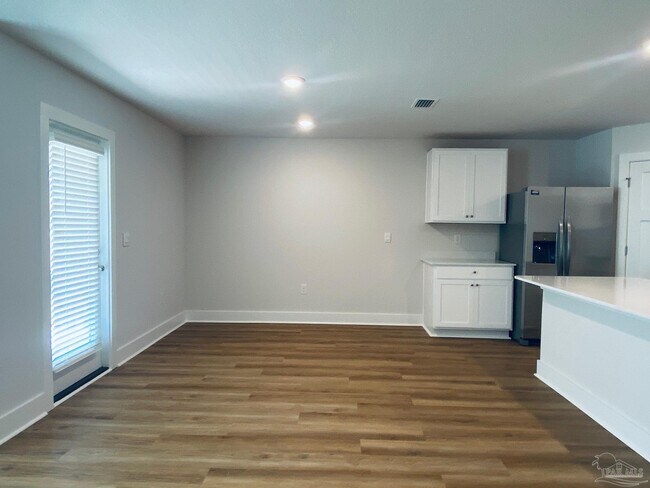 Foto del edificio - 3021 Serviceberry Rd