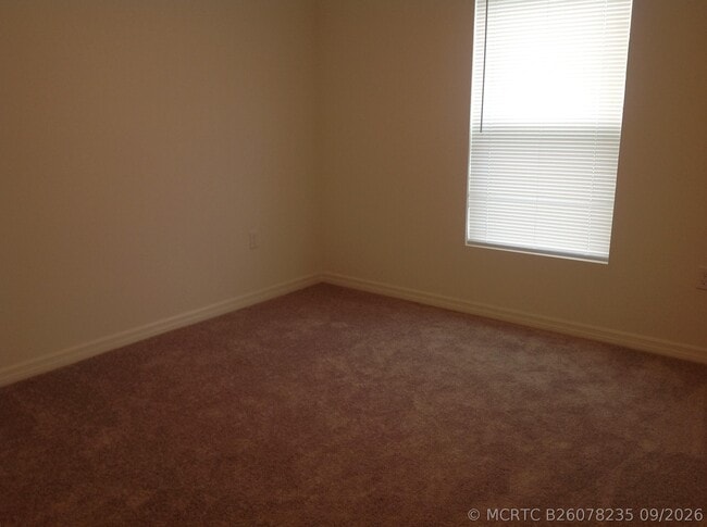 Foto del edificio - 2862 SE Buccaneer Cir