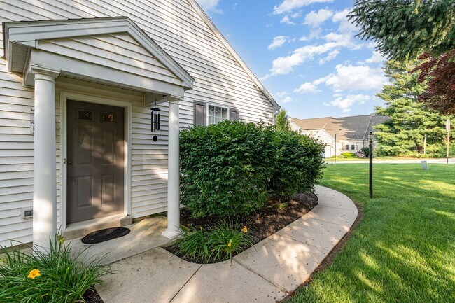 Foto del edificio - 660 Springhouse Ln