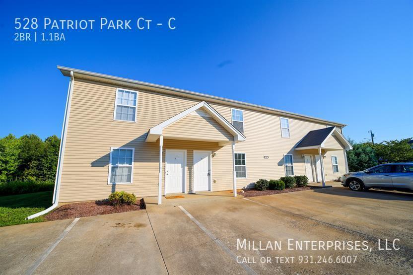 528 Patriot Park Ct Unit C, Clarksville, TN 37042 Room for Rent in