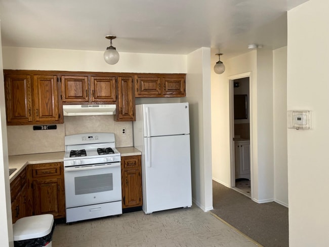 Building Photo - 76-15 166th St