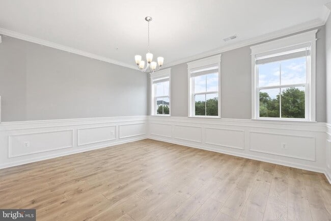 Foto del edificio - 4615 Crossing Ct