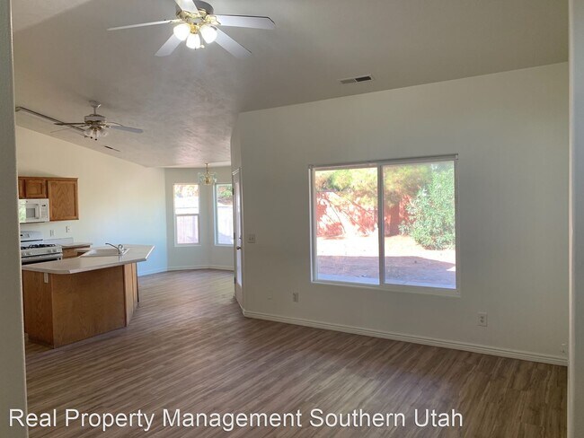 Building Photo - 4 br, 2 bath House - 203 N. 2900 E.