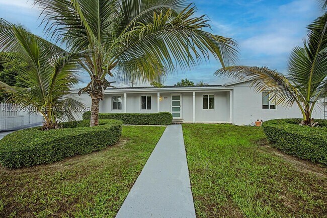 Building Photo - 9541 SW 165th St