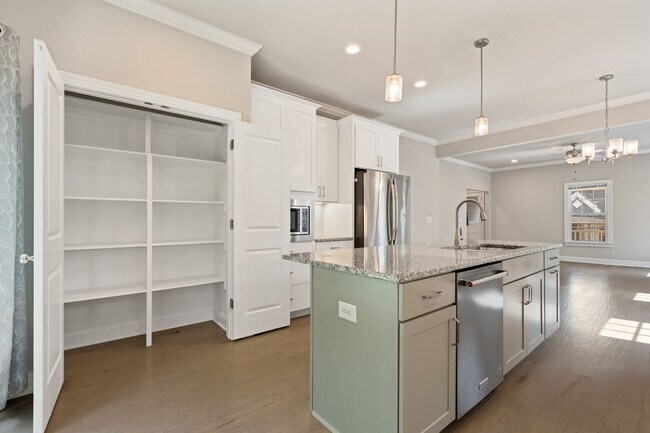 Building Photo - Beautiful One-Story Home Near the Golden Belt Historic District